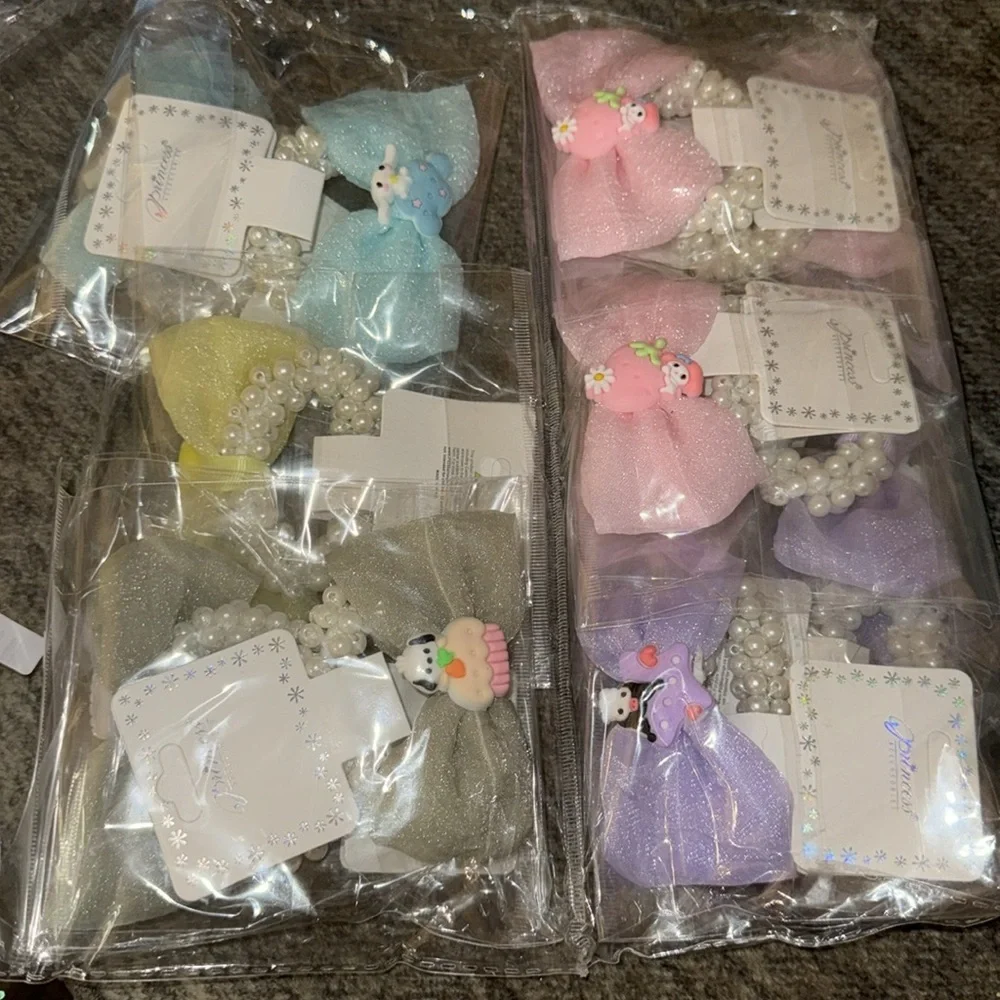 Just adorable Hello Kitty and friends‎